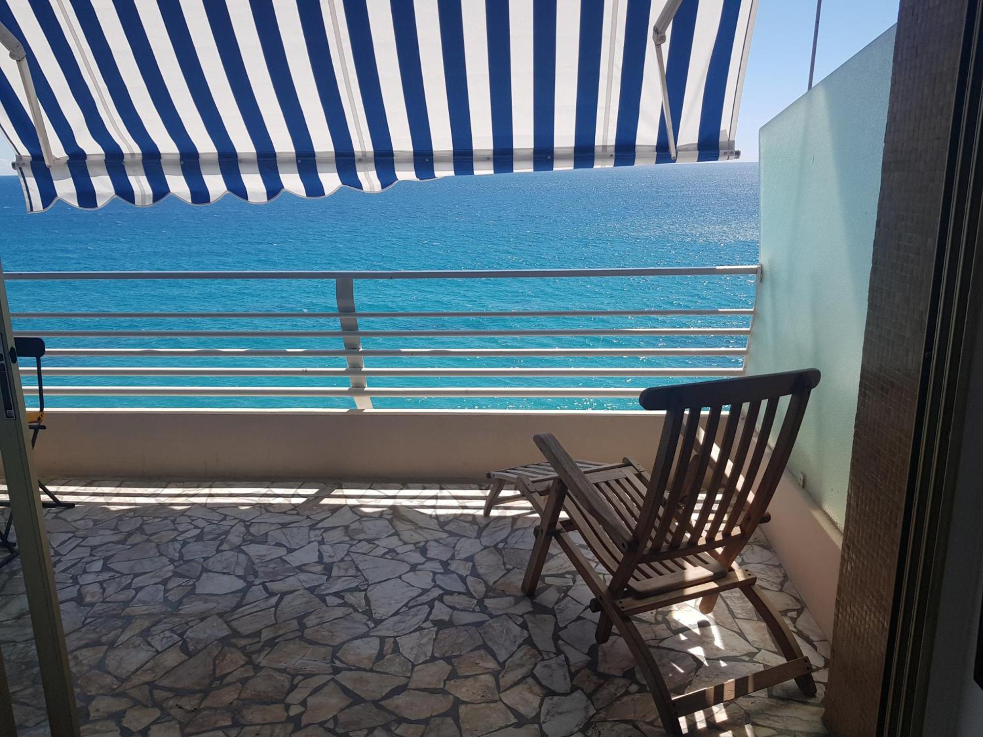 Menton Front Bord De Mer Cote D'Azur Florentina Sea View French Riviera Proche Monaco Montecarlo Superb Studio Exterior photo
